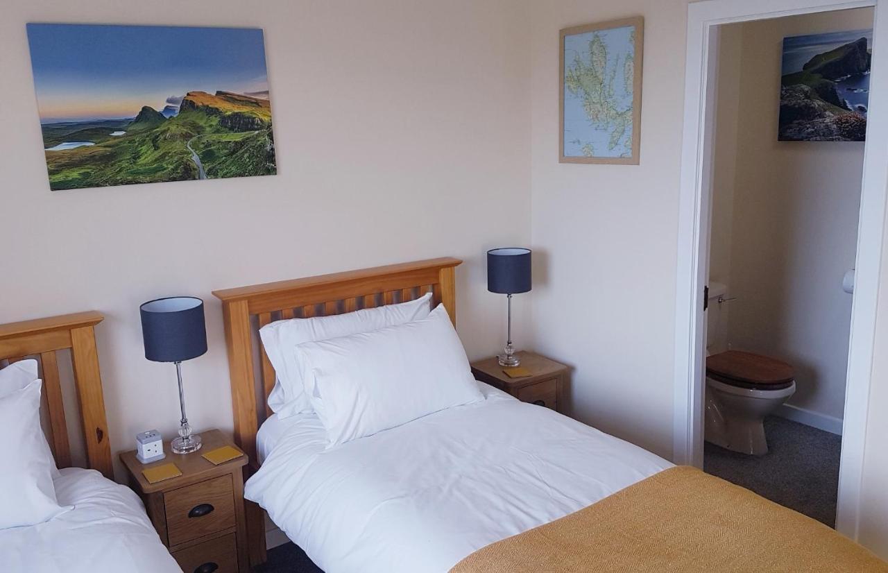 Moorside Rooms Borve  Экстерьер фото